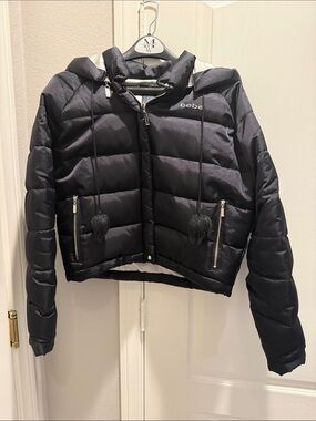 bebe Black cropped Quilted Puffer Jacket with removable Hood